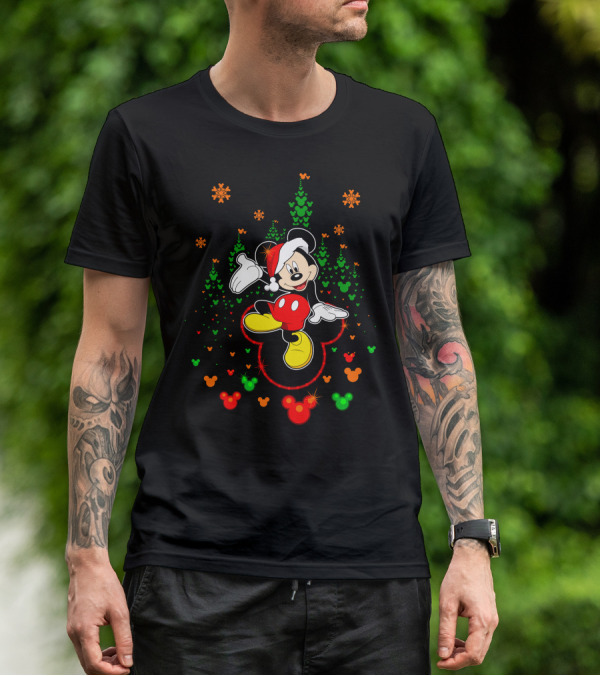 Mickey Mouse Merry Christmas 96 Santa Hat Snowflakes T-Shirt