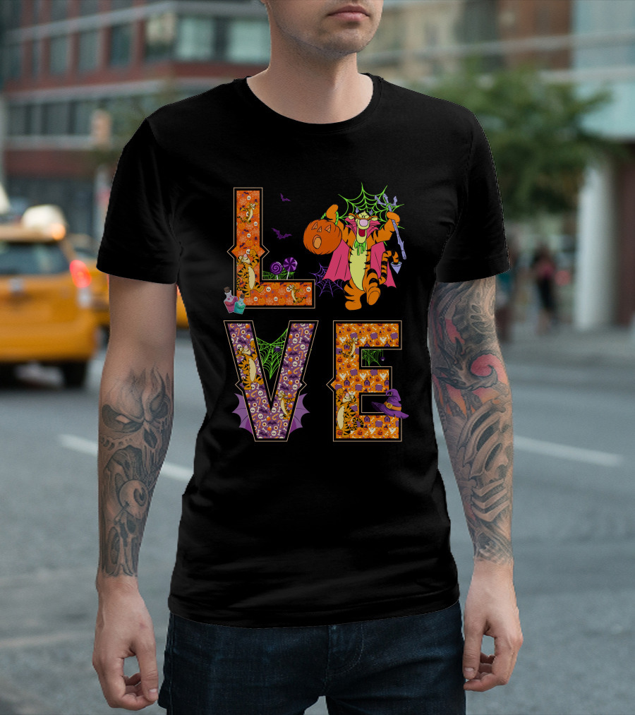 Love Tigger Halloween Pumpkin Spiderweb Vampire Costume T-Shirt