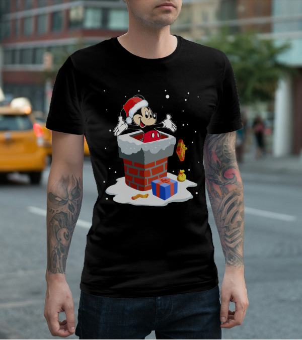 Mickey In Santa Hat Exiting Chimney With Gifts And Snow T-Shirt
