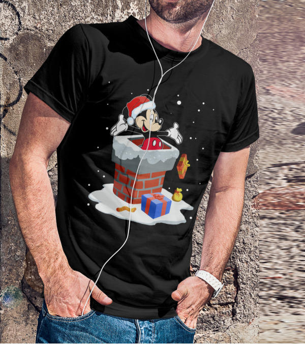 Mickey In Santa Hat Exiting Chimney With Gifts And Snow T-Shirt
