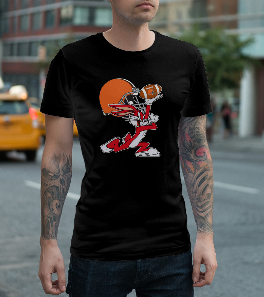 Cleveland Browns Bugs Bunny Football Chiefs T-Shirt