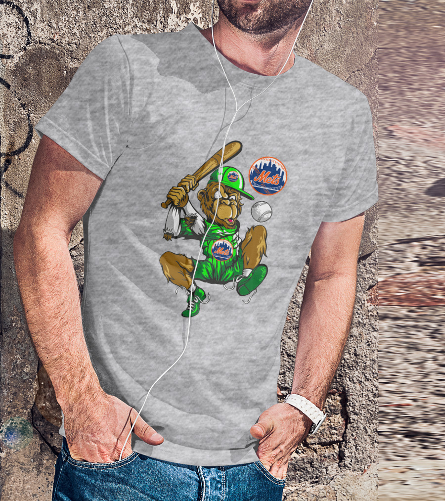 New York Mets Baseball Gorilla With Bat And Ball T-Shirt