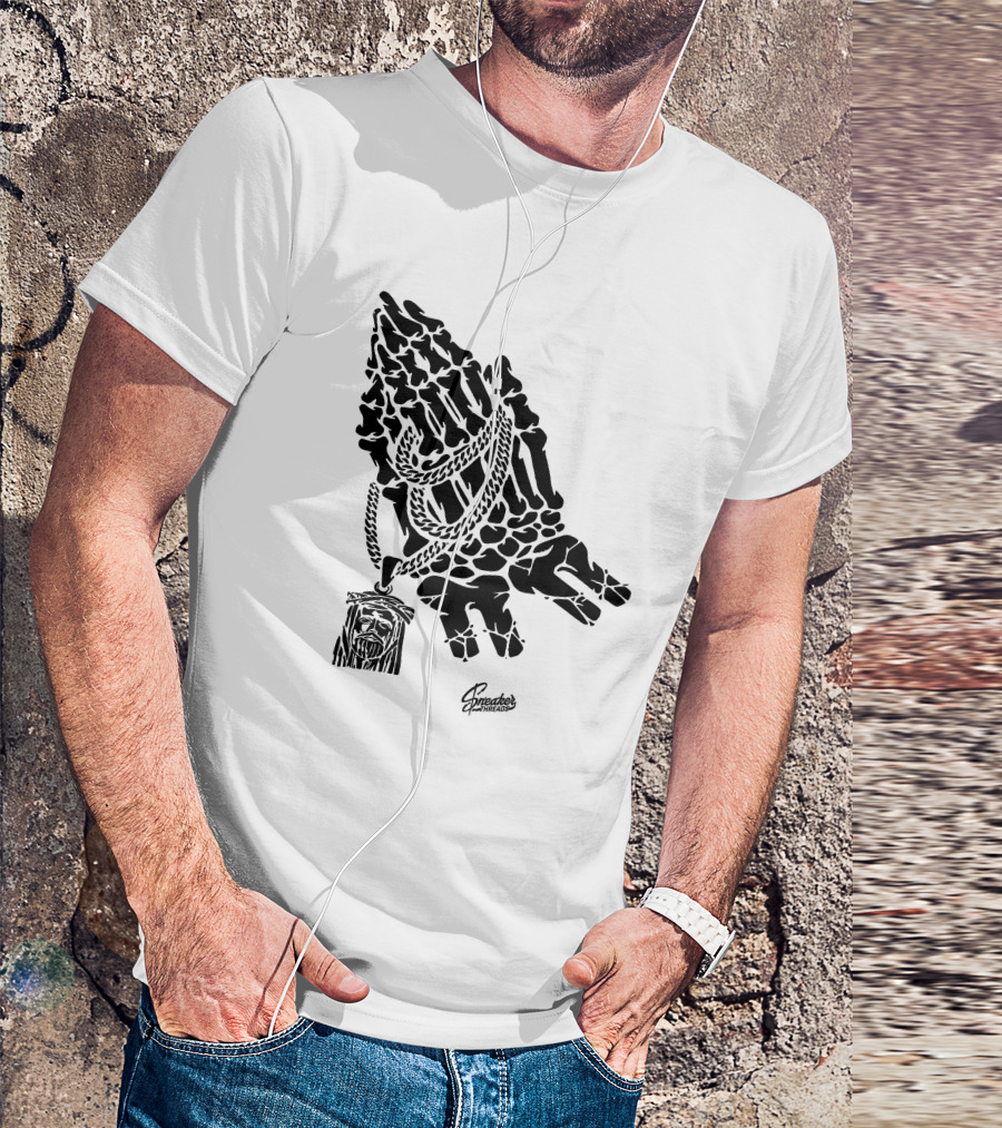 Spreaders Threads Bone Hand Necklace Pray Sneaker T-Shirt