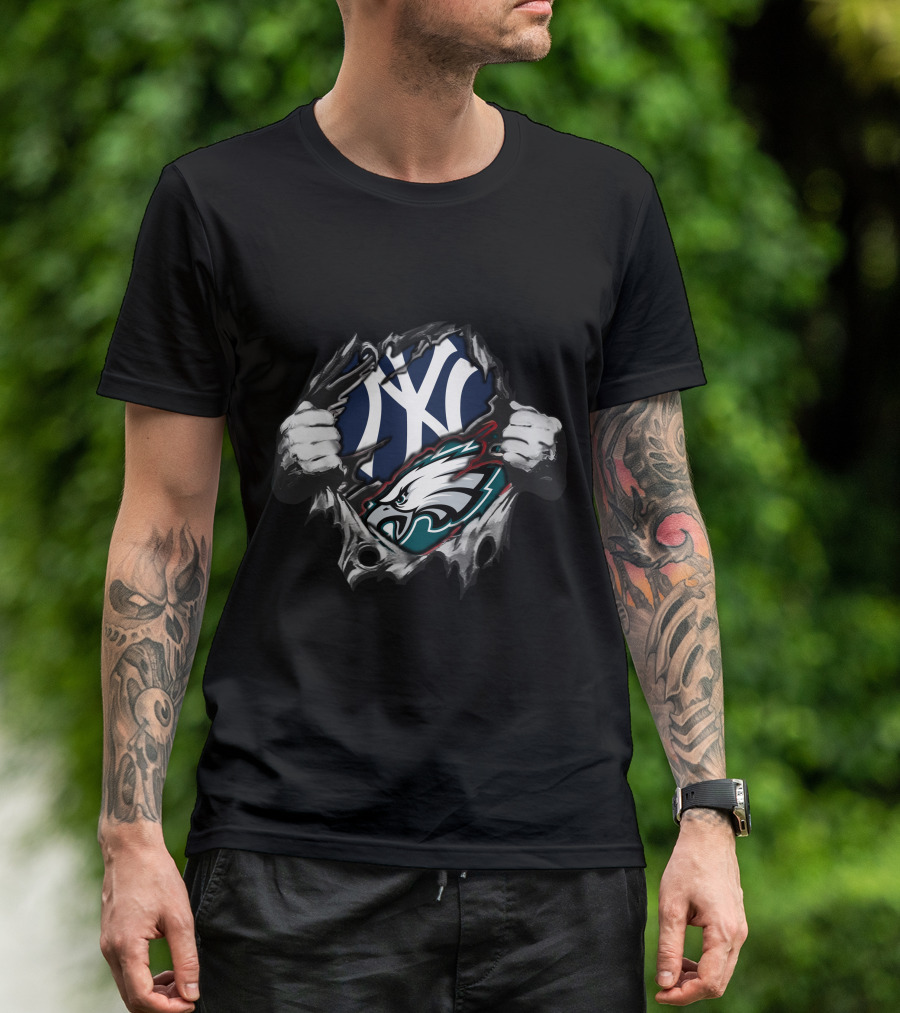 New York Yankees Philadelphia Eagles Crossover T-Shirt