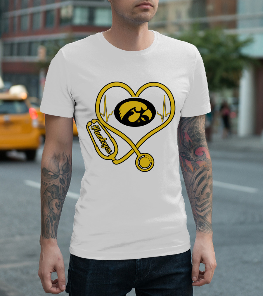 Nurse Heartbeat Love Iowa Hawkeyes Stethoscope T-Shirt