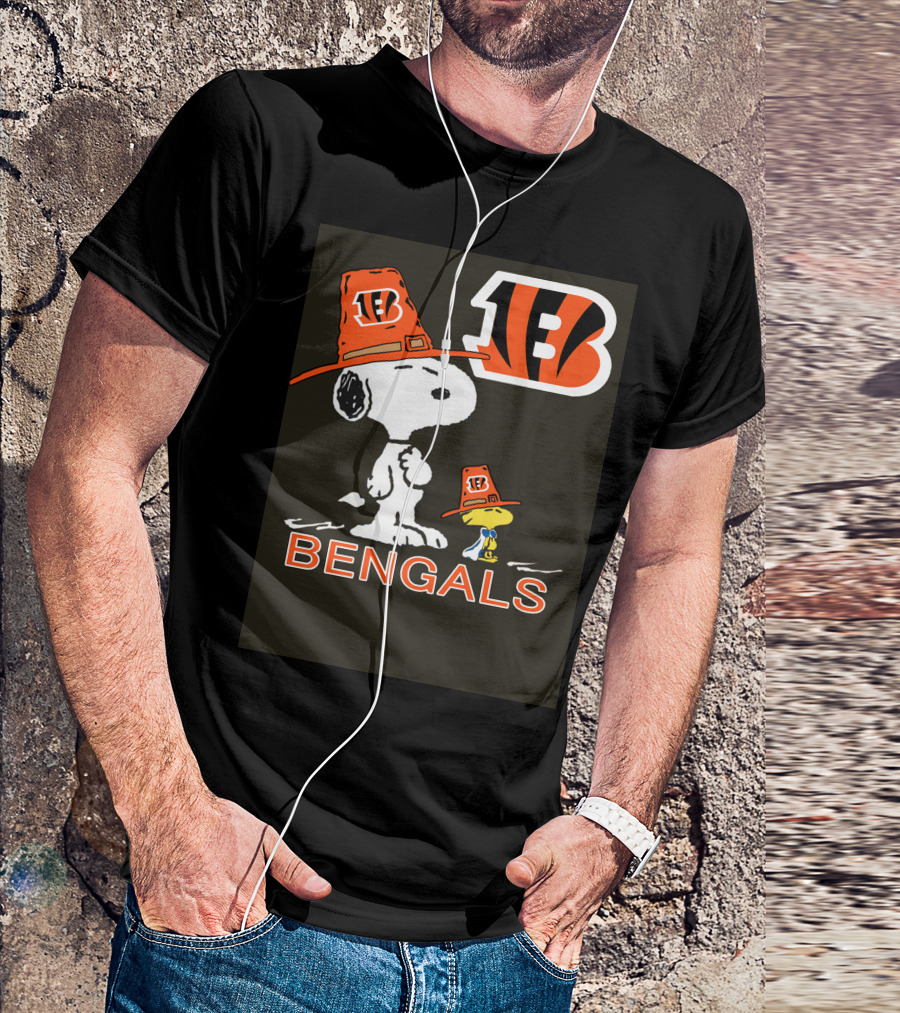 Bengals Snoopy And Woodstock In Team Hats T-Shirt