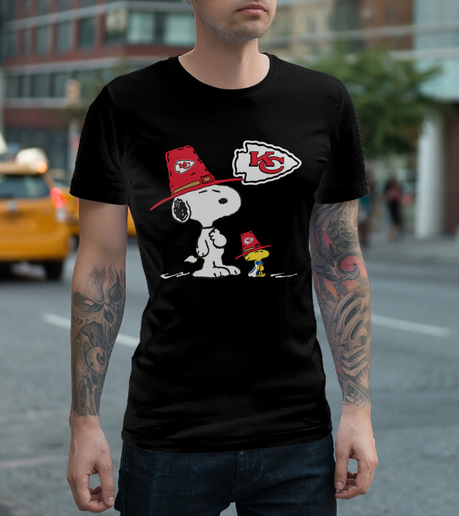 Snoopy And Woodstock Kansas City Chiefs Kc Logo Hat T-Shirt