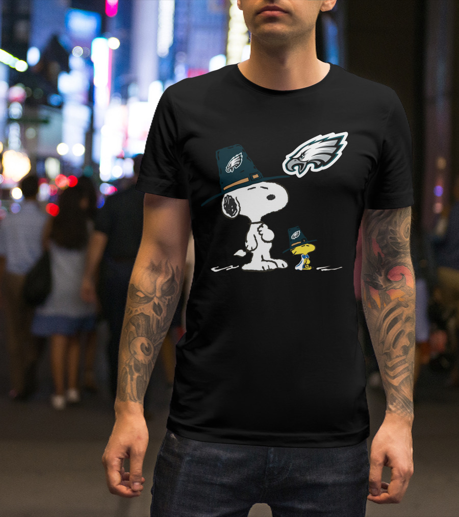 Eagles Snoopy Pilgrim Hat Thanksgiving Peanuts Woodstock Nfl Football T-Shirt