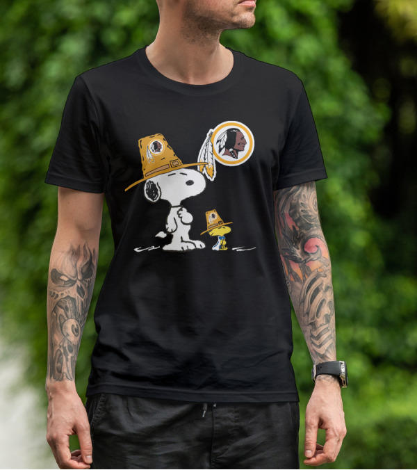 Snoopy Woodstock Washington Redskins Football Fan Gear T-Shirt
