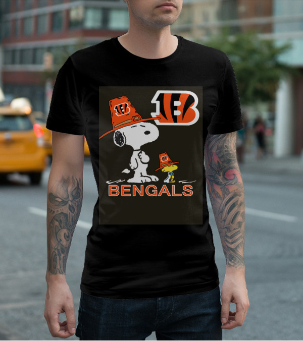 Bengals Snoopy Woodstock Football Team Fan T-Shirt