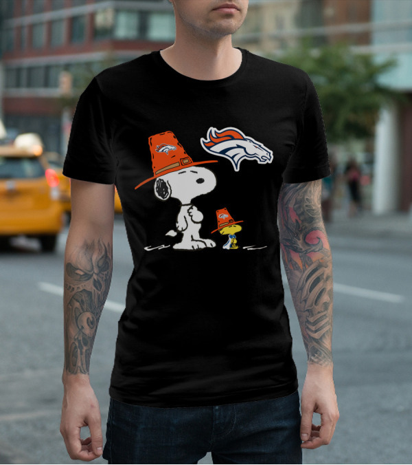 Denver Broncos Snoopy Woodstock Cartoon Football T-Shirt