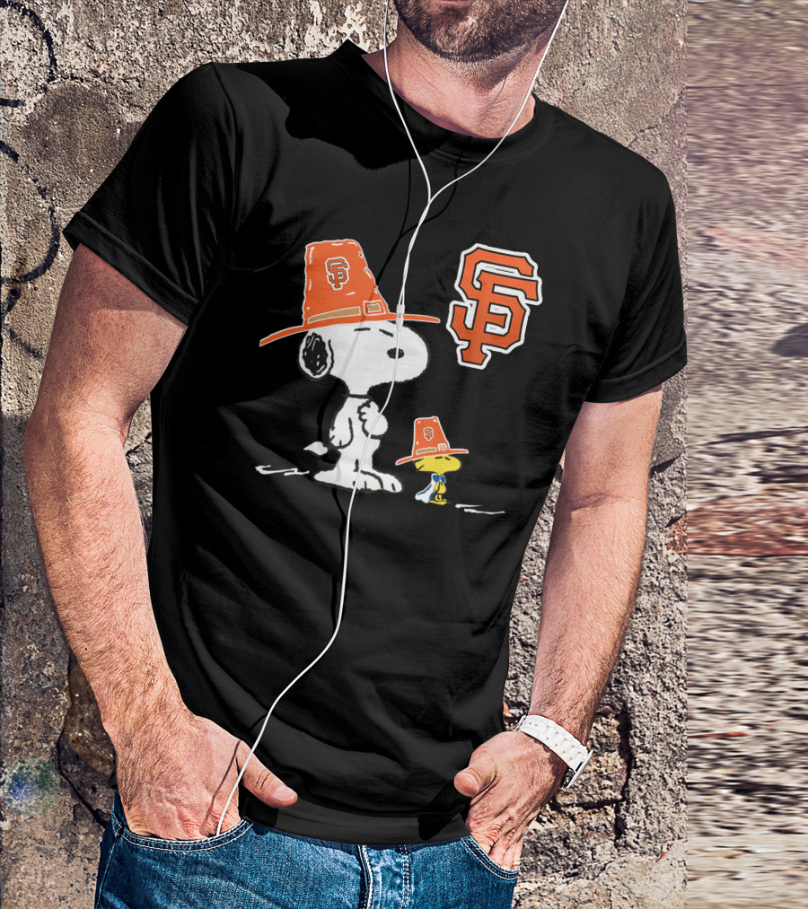 San Francisco Giants Snoopy Woodstock Thanksgiving Hat T-Shirt