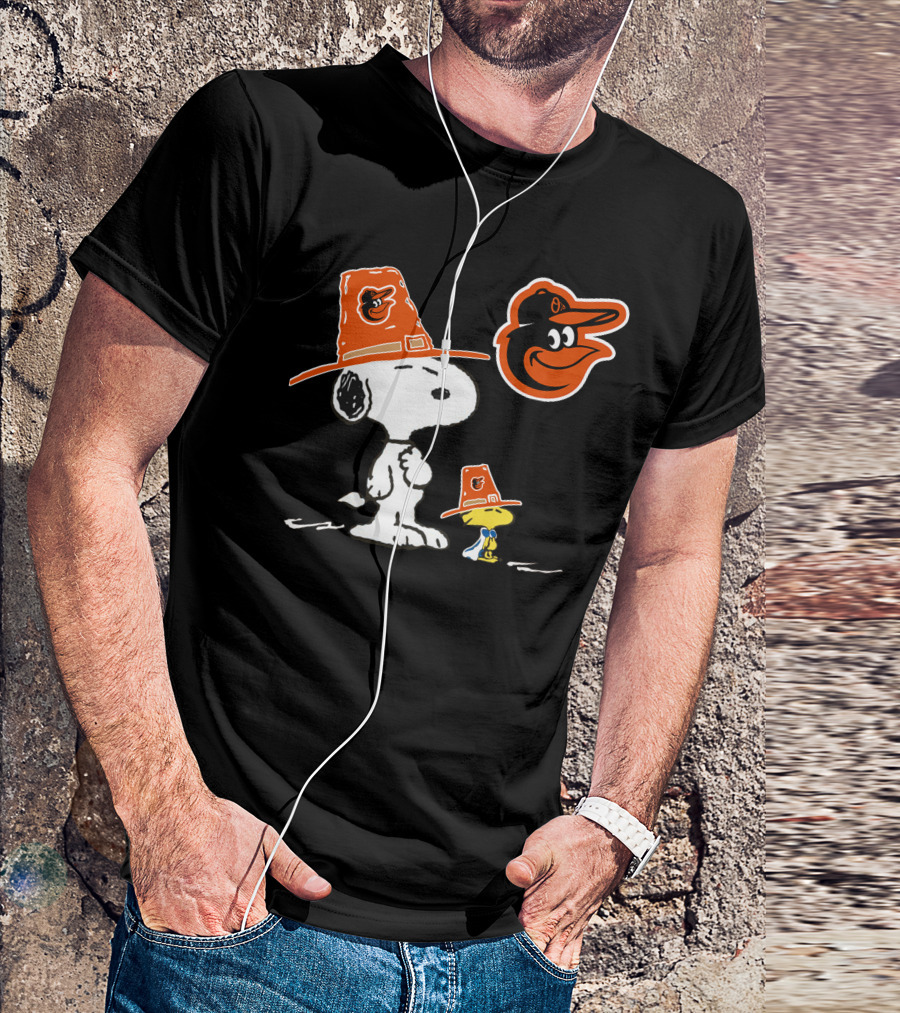 Snoopy Woodstock Orioles Thanksgiving Pilgrim Hats T-Shirt