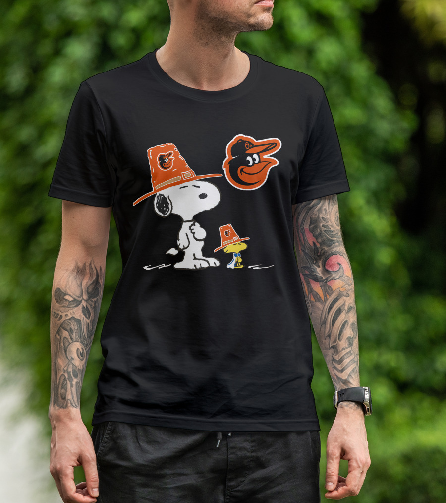 Snoopy Woodstock Orioles Thanksgiving Pilgrim Hats T-Shirt