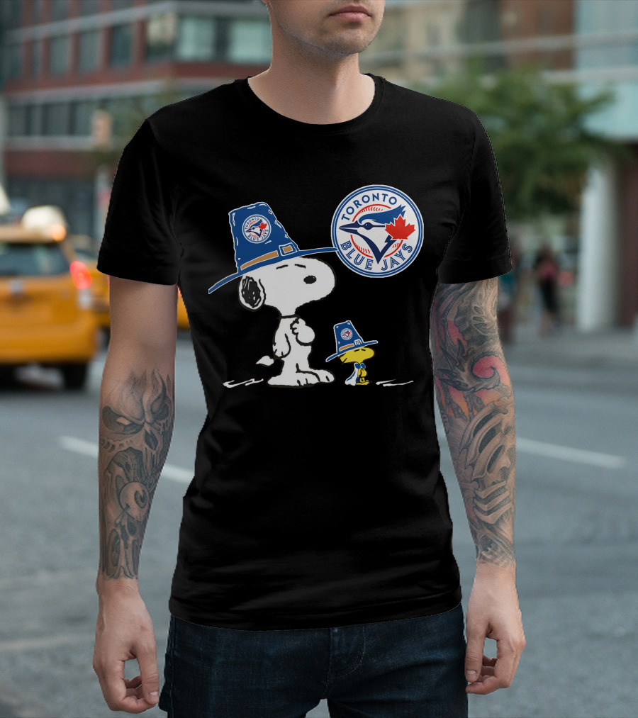 Toronto Blue Jays Snoopy Woodstock Baseball Duo With Team T-Shirt