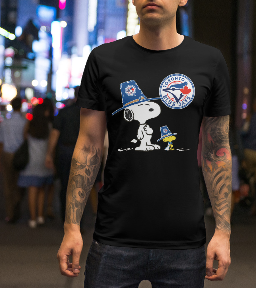 Toronto Blue Jays Snoopy Woodstock Baseball Duo With Team T-Shirt