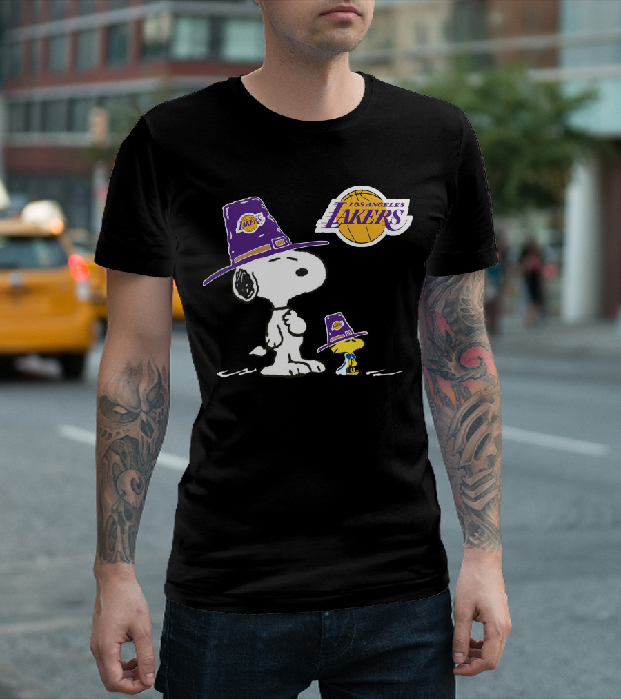 Los Angeles Lakers Snoopy Peanuts Basketball T-Shirt