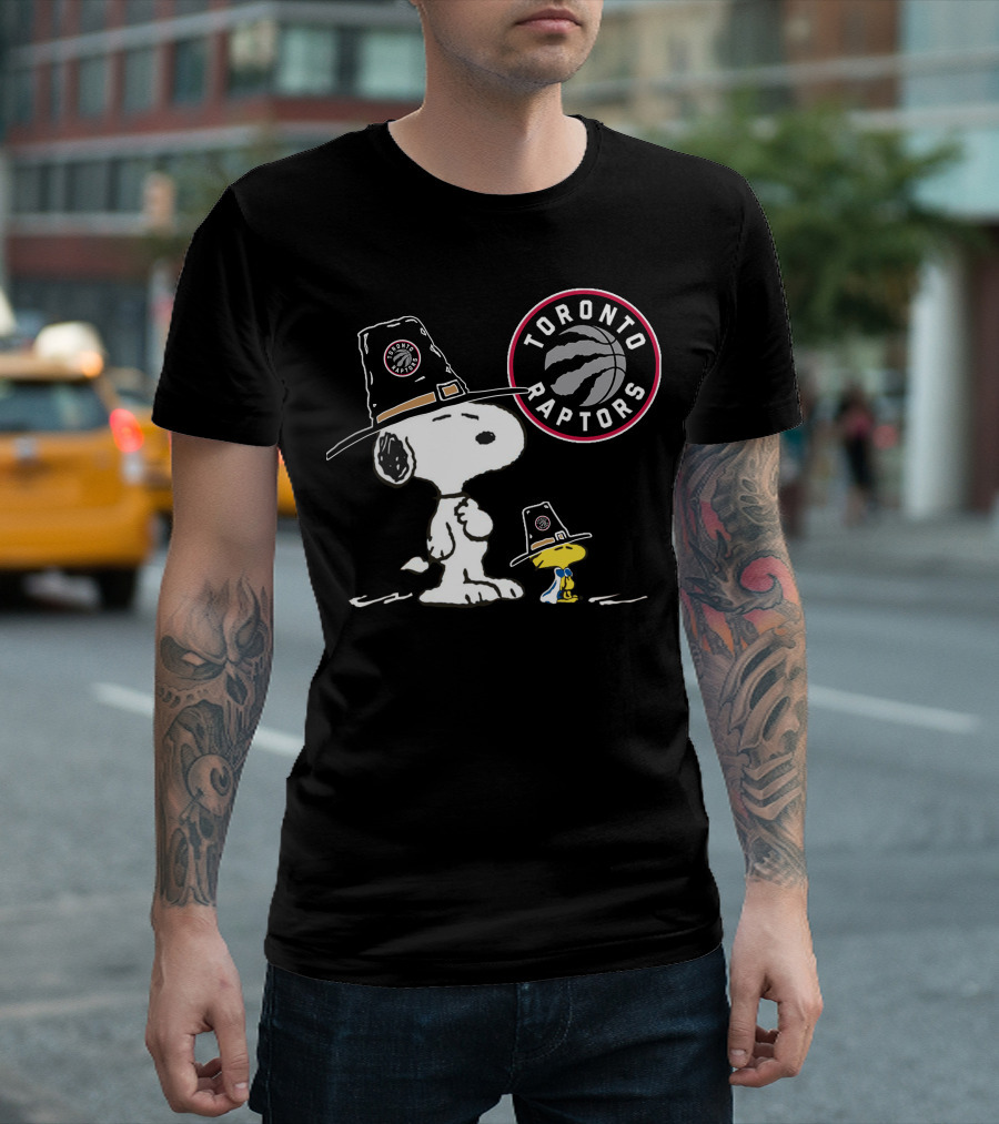 Toronto Raptors Snoopy Woodstock Pilgrim Hats Peanuts Basketball T-Shirt
