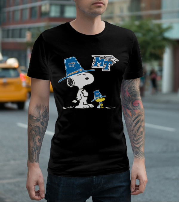 Middle Tennessee Blue Raiders Snoopy And Woodstock With MT T-Shirt