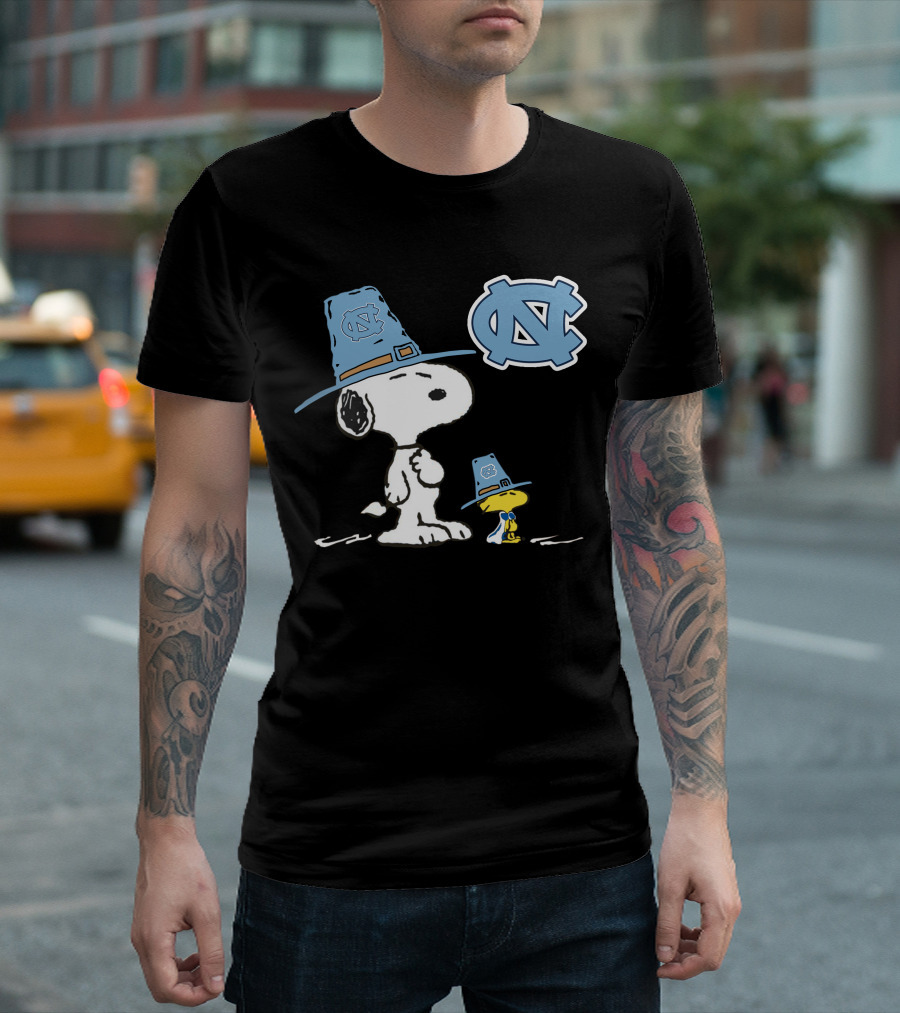 North Carolina Tar Heels Snoopy Woodstock Pilgrim Hats UNC T-Shirt