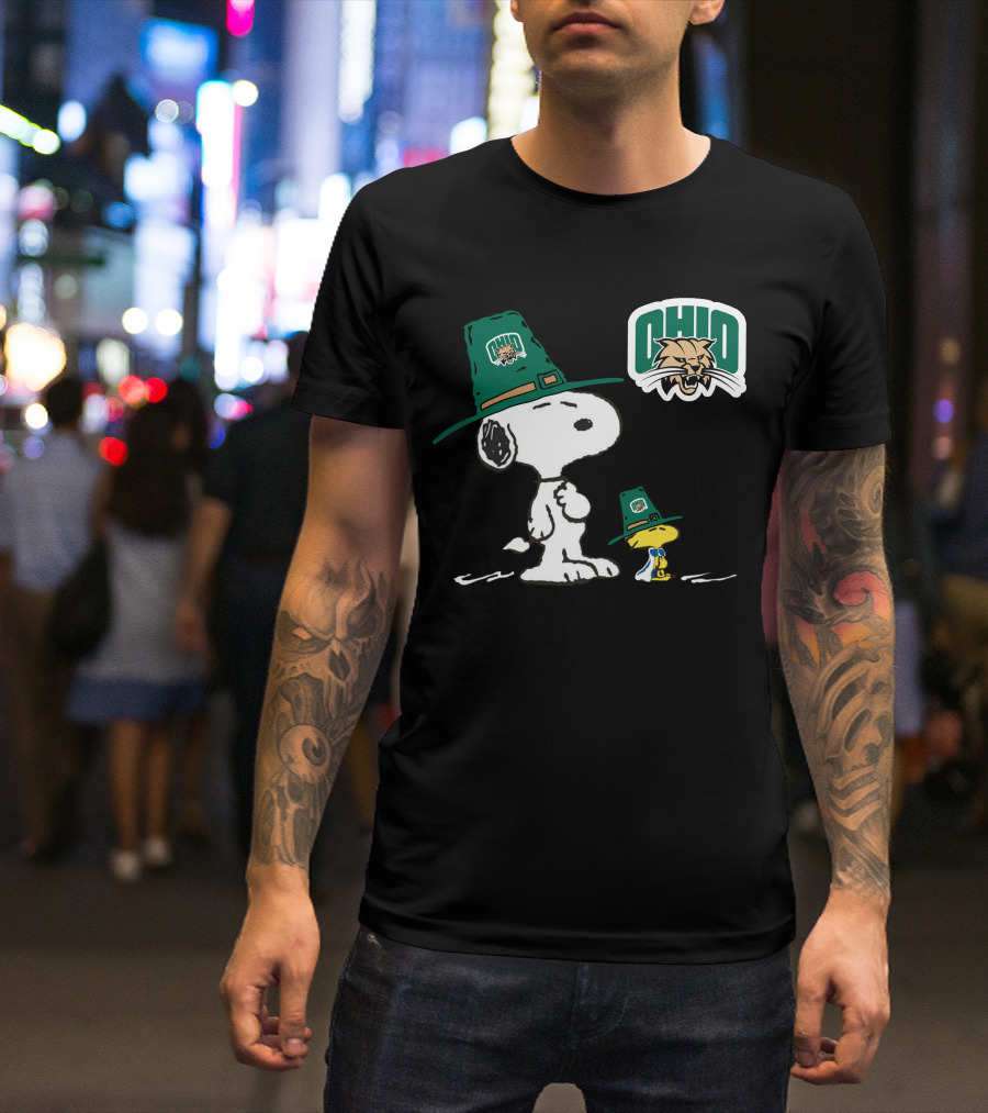 Ohio Bobcats Snoopy Woodstock Peanuts Football Fan Gear T-Shirt