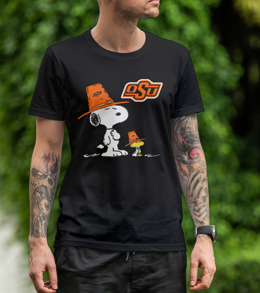 Oklahoma State Cowboys Snoopy OSU Hat Peanuts T-Shirt