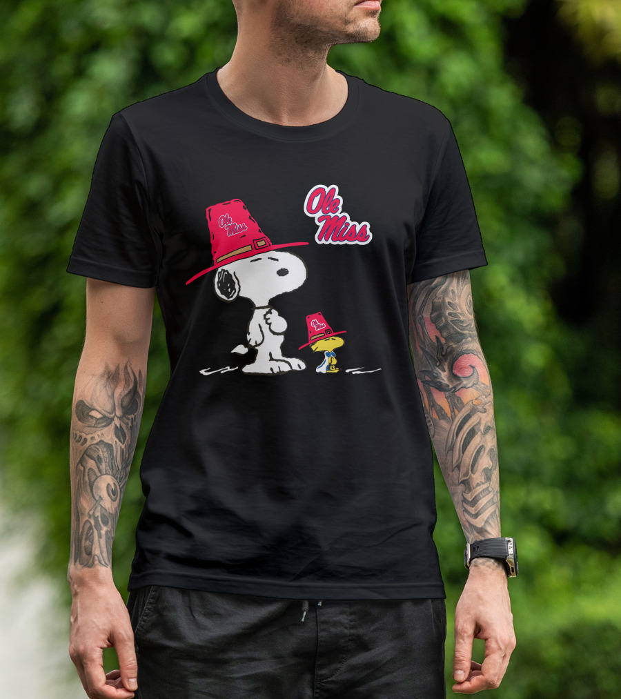 Ole Miss Snoopy And Woodstock In Rebel Hats T-Shirt