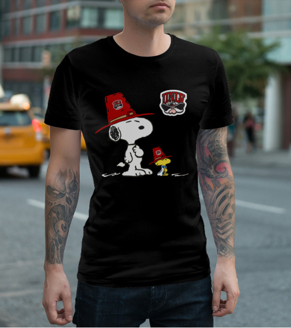 Snoopy Woodstock Unlv Rebels Logo Cowboy Hats Iconic Peanuts T-Shirt