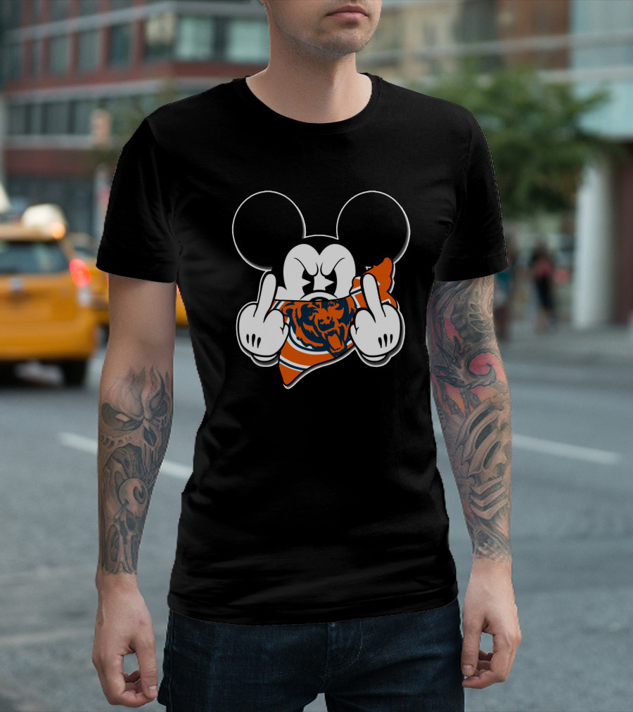 Mickey Mouse Chicago Bears Middle Finger Gesture T-Shirt