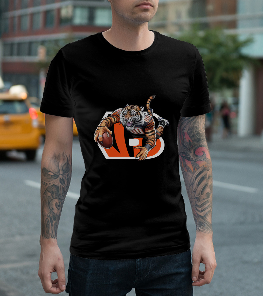 Cincinnati Bengals Tiger With Football And Bold B Emblem T-Shirt