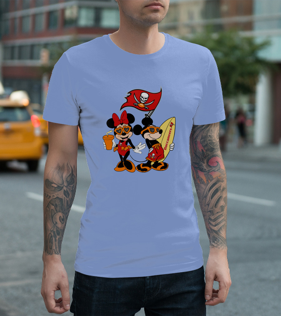 Buccaneers Vacation Mickey And Minnie With Pirate Flag And Surfboard T-Shirt