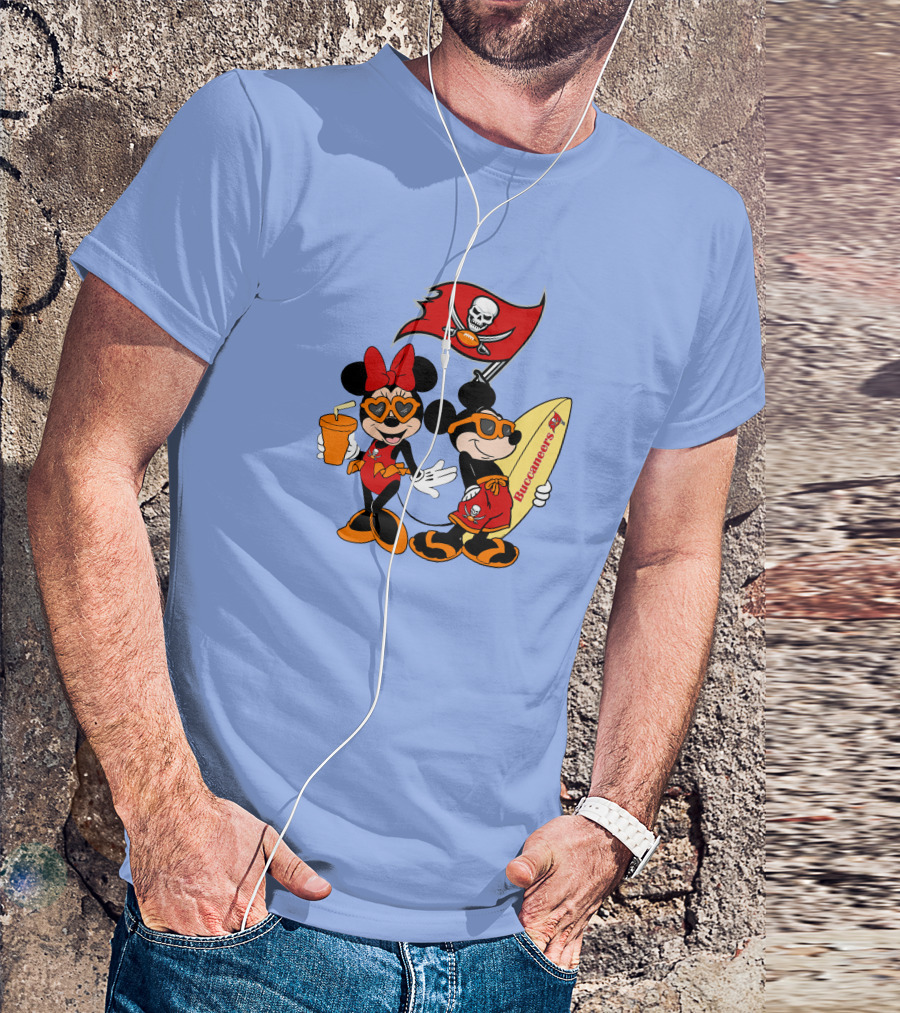 Buccaneers Vacation Mickey And Minnie With Pirate Flag And Surfboard T-Shirt