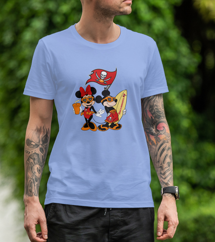 Buccaneers Vacation Mickey And Minnie With Pirate Flag And Surfboard T-Shirt