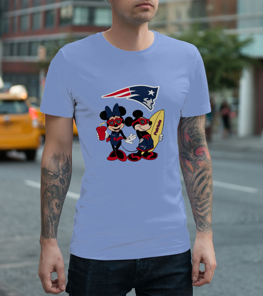 Patriots Mickey And Minnie Vacation With Surfboard And Drink T-Shirt