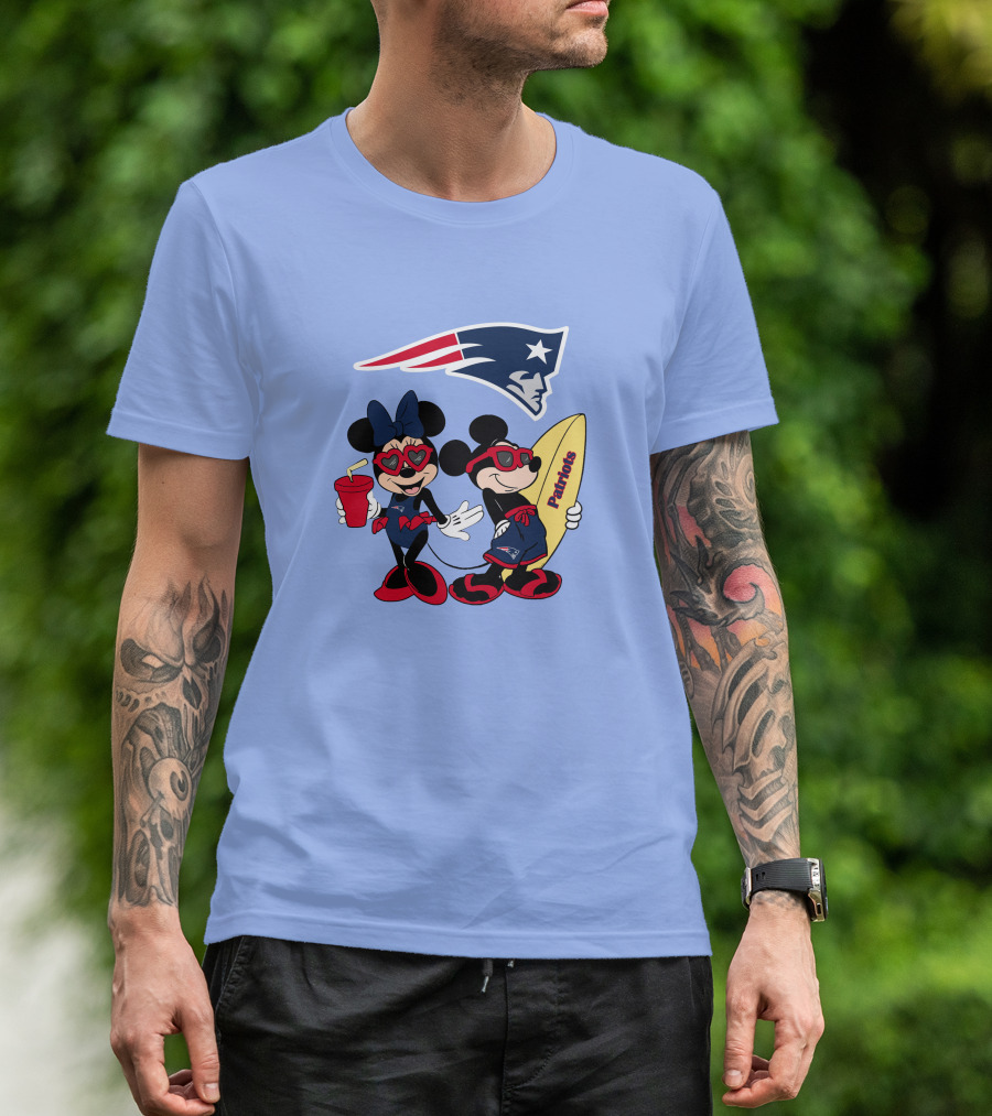 Patriots Mickey And Minnie Vacation With Surfboard And Drink T-Shirt