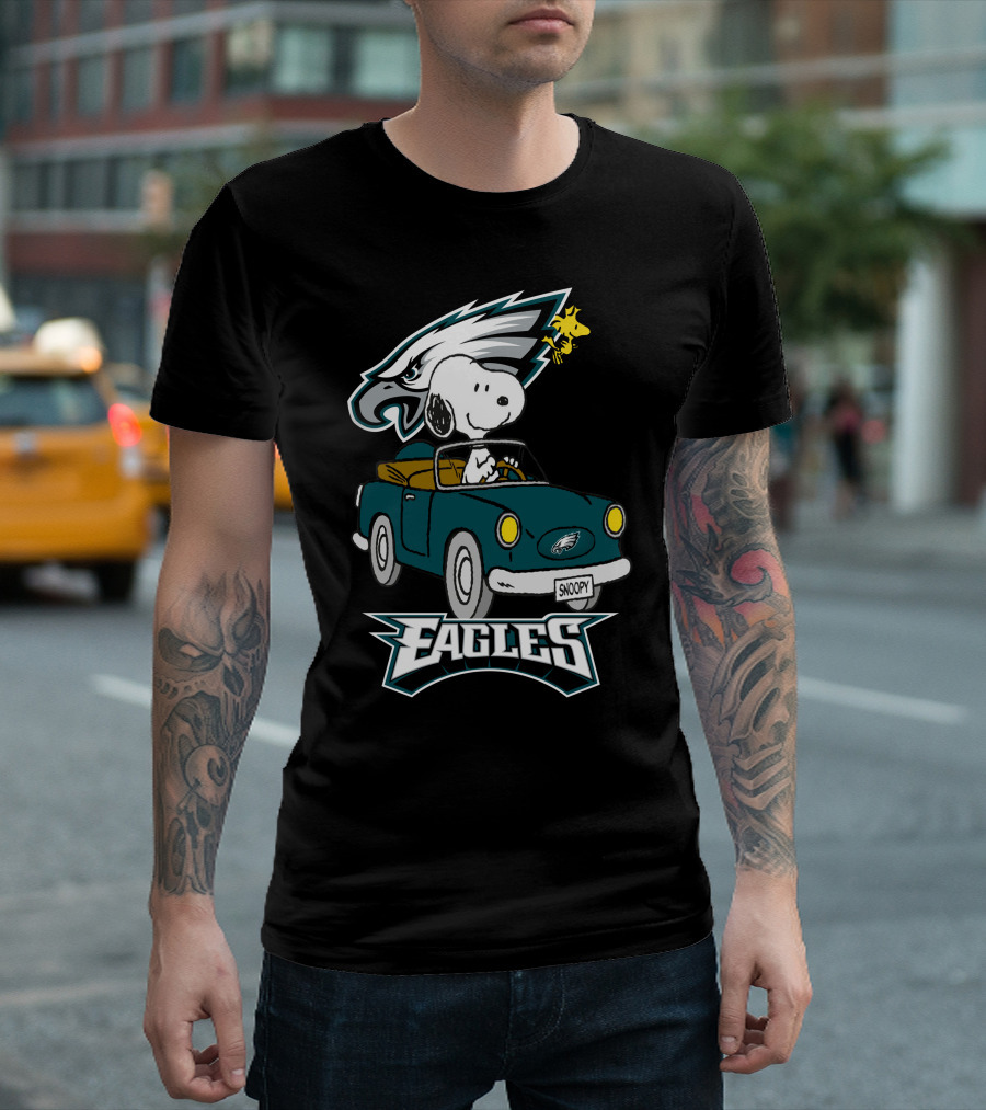 Philadelphia Eagles Snoopy Woodstock Driving Fun T-Shirt