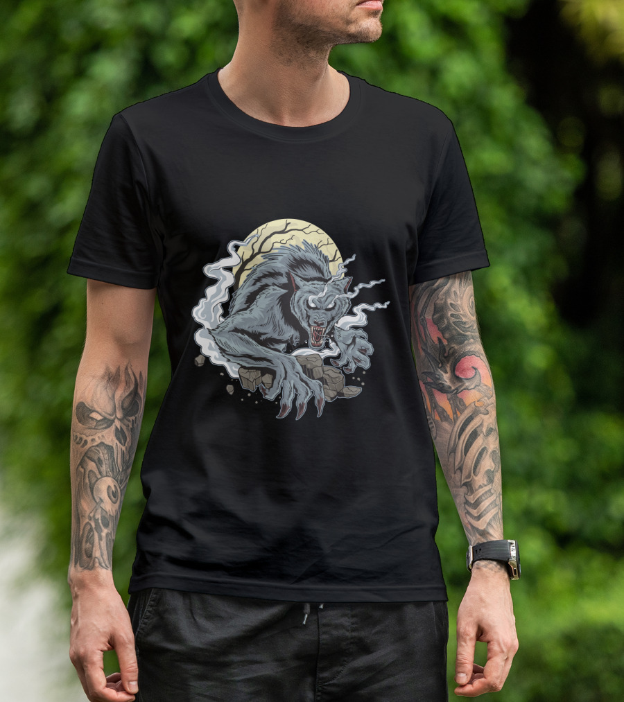 Spooky Horror Wolf Full Moon Creature With Claws And Smoke T-Shirt