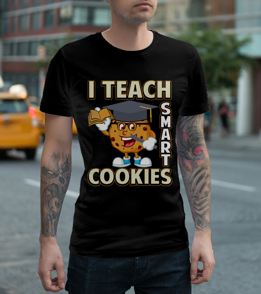 I Teach Smart Cookies Graduation Cap Book Teacher T-Shirt