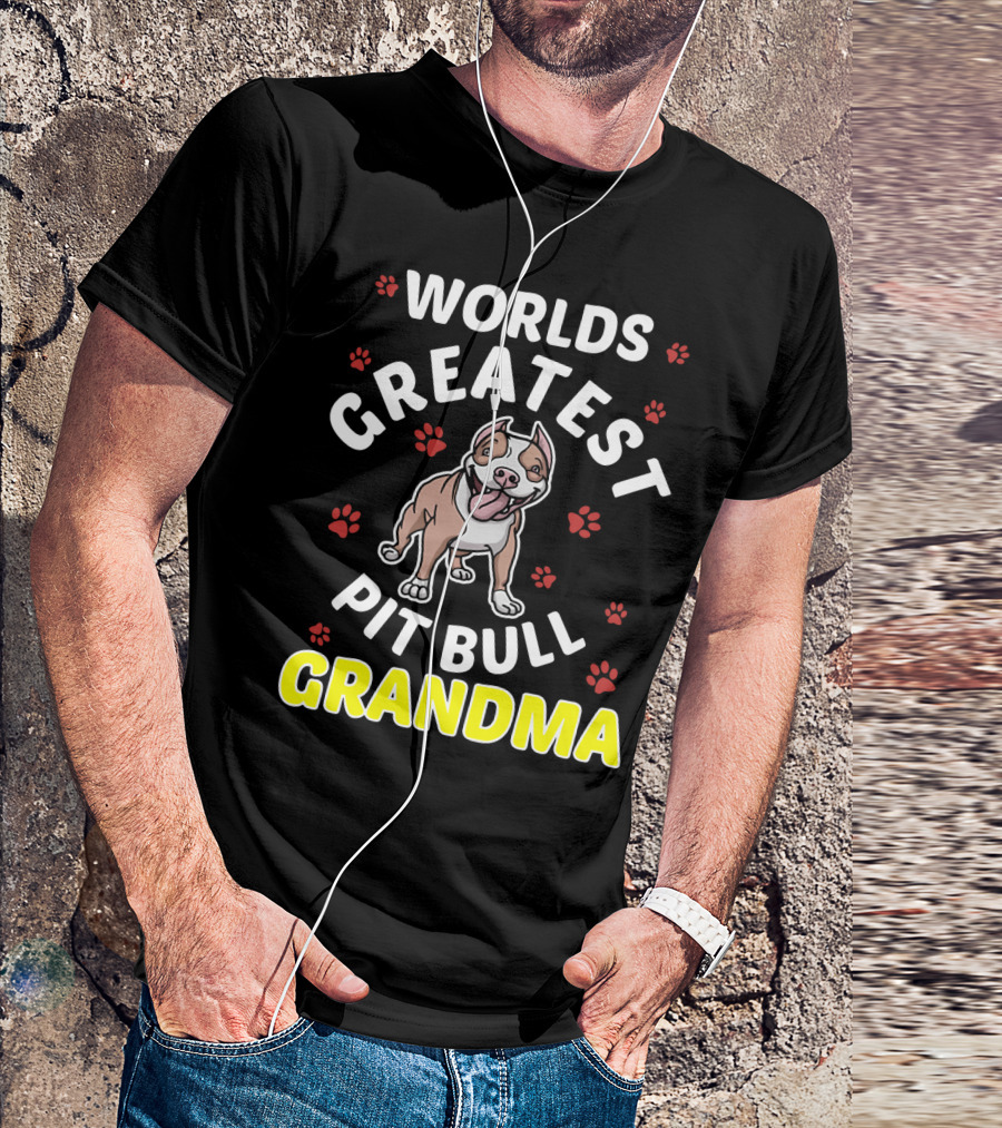 WORLDS GREATEST PIT BULL GRANDMA Paws And Smiling Pitbull T-Shirt