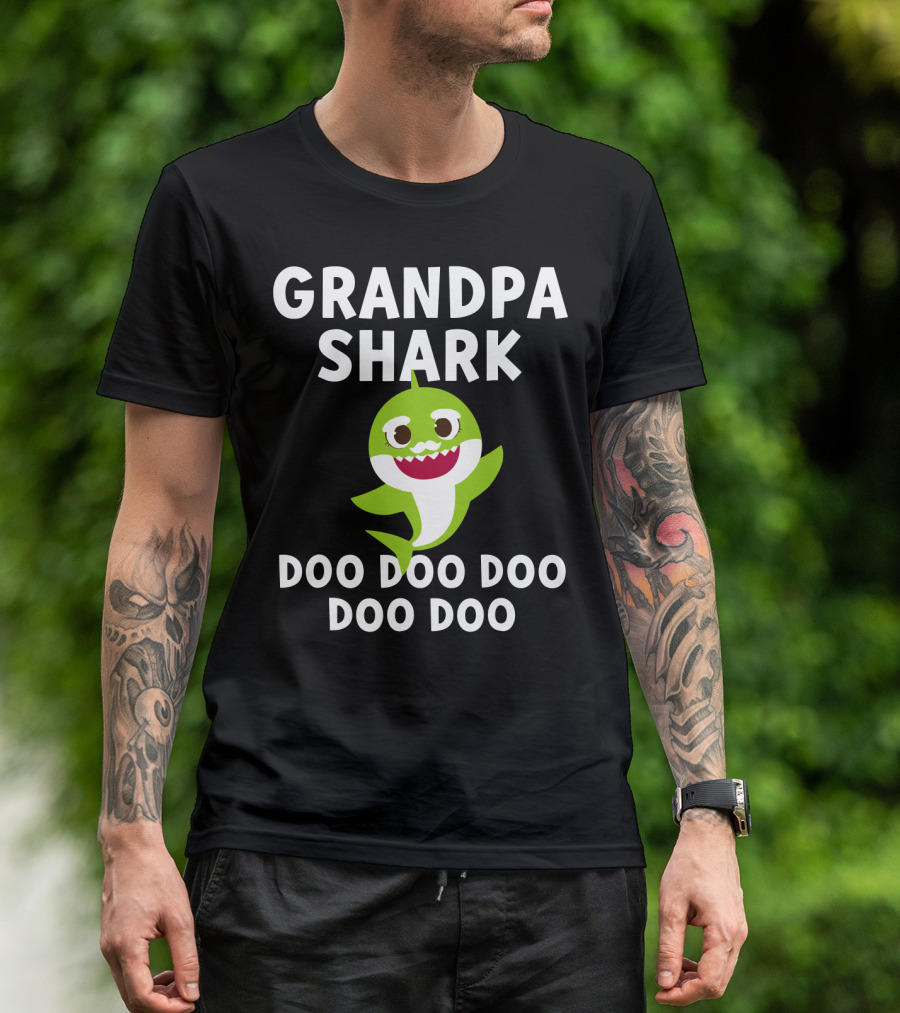 Grandpa Shark Doo Doo Doo Doo Mens Pinkfong T-Shirt