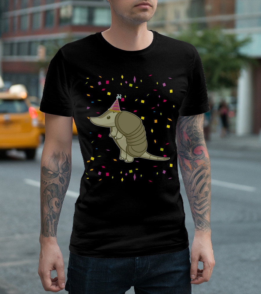 Funny Armadillo Birthday Celebration With Party Hat And Confetti T-Shirt