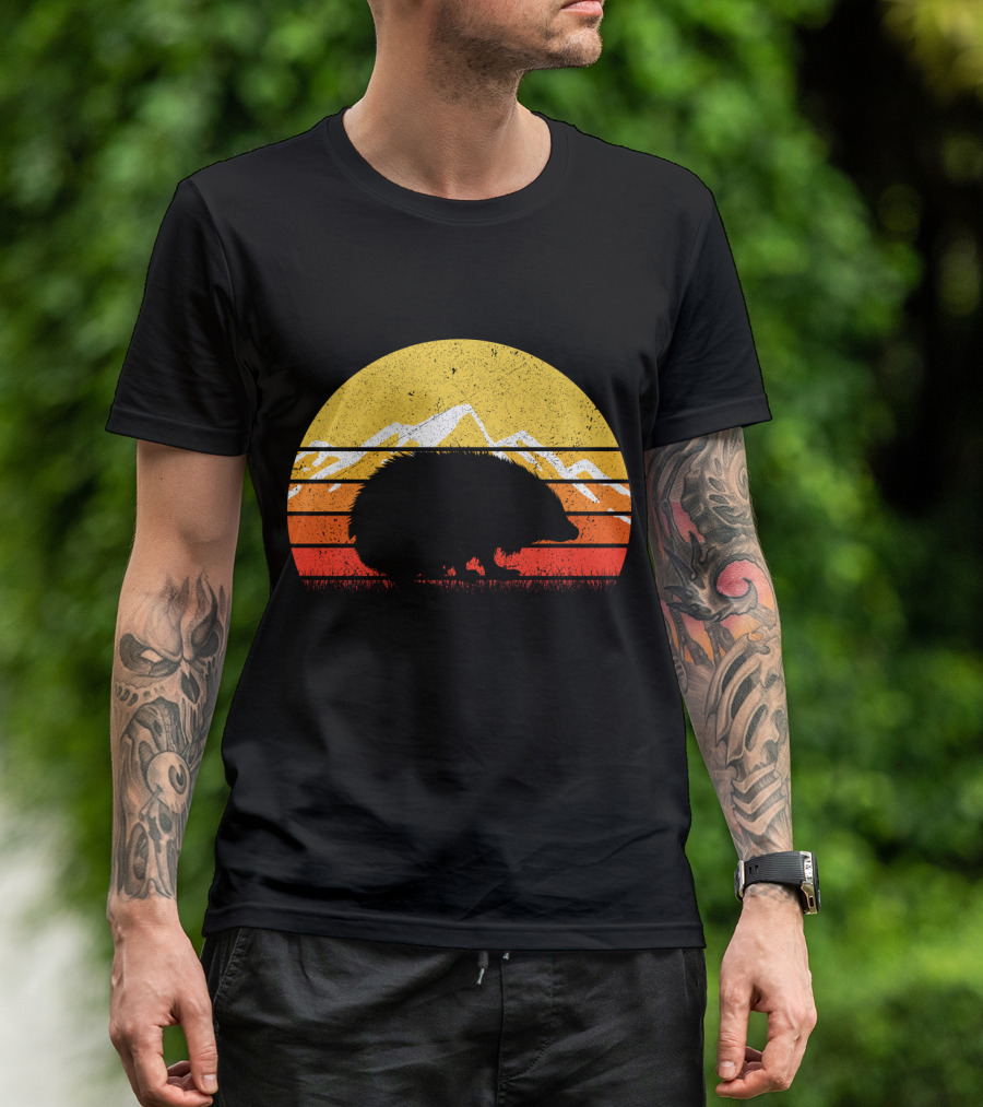 Retro Vintage Hedgehog Silhouette Against Sunset Mountain Stripe Circle T-Shirt