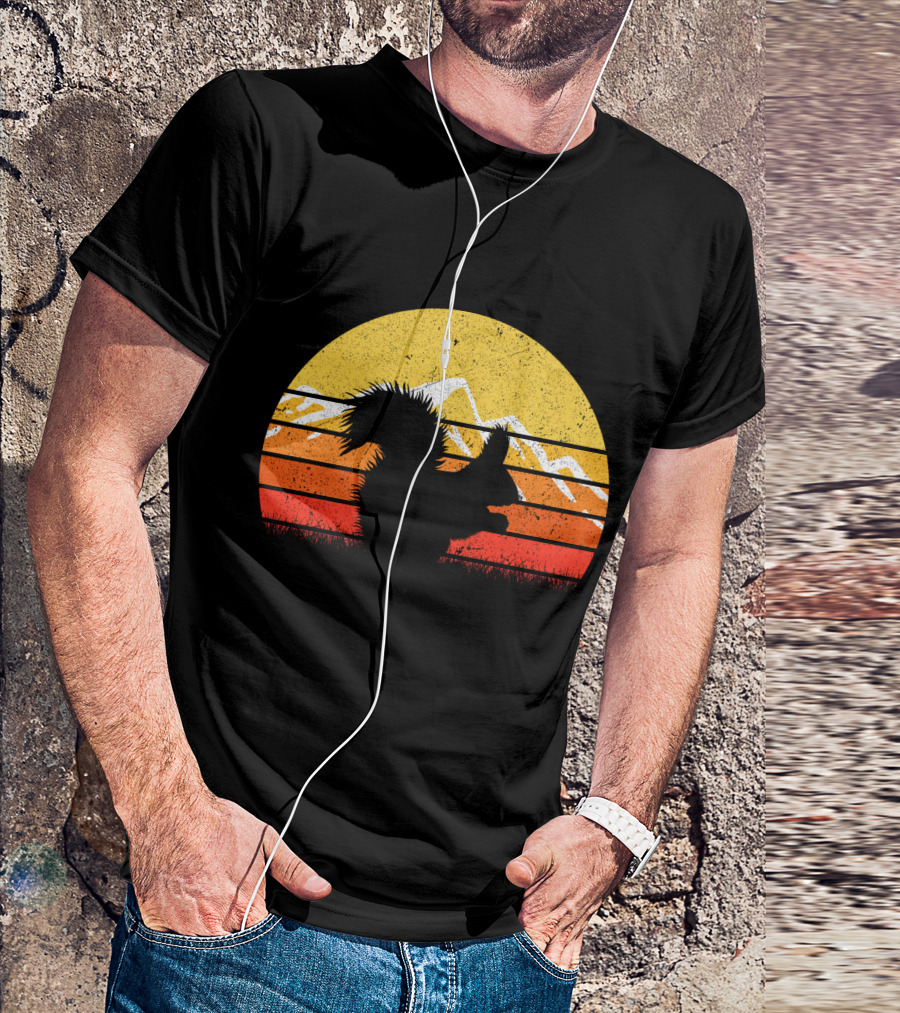 Retro Vintage Squirrel Sunset Silhouette With Mountains T-Shirt