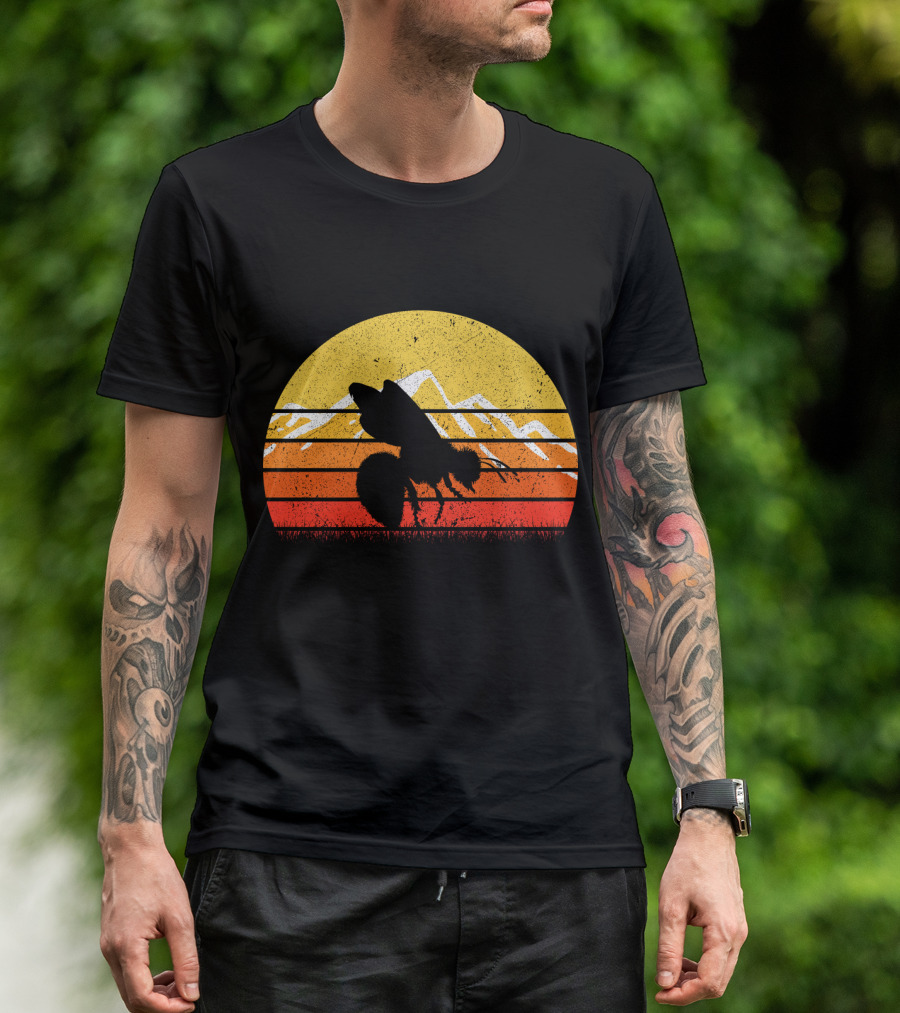 Retro Vintage Bee Sunburst With Mountain T-Shirt