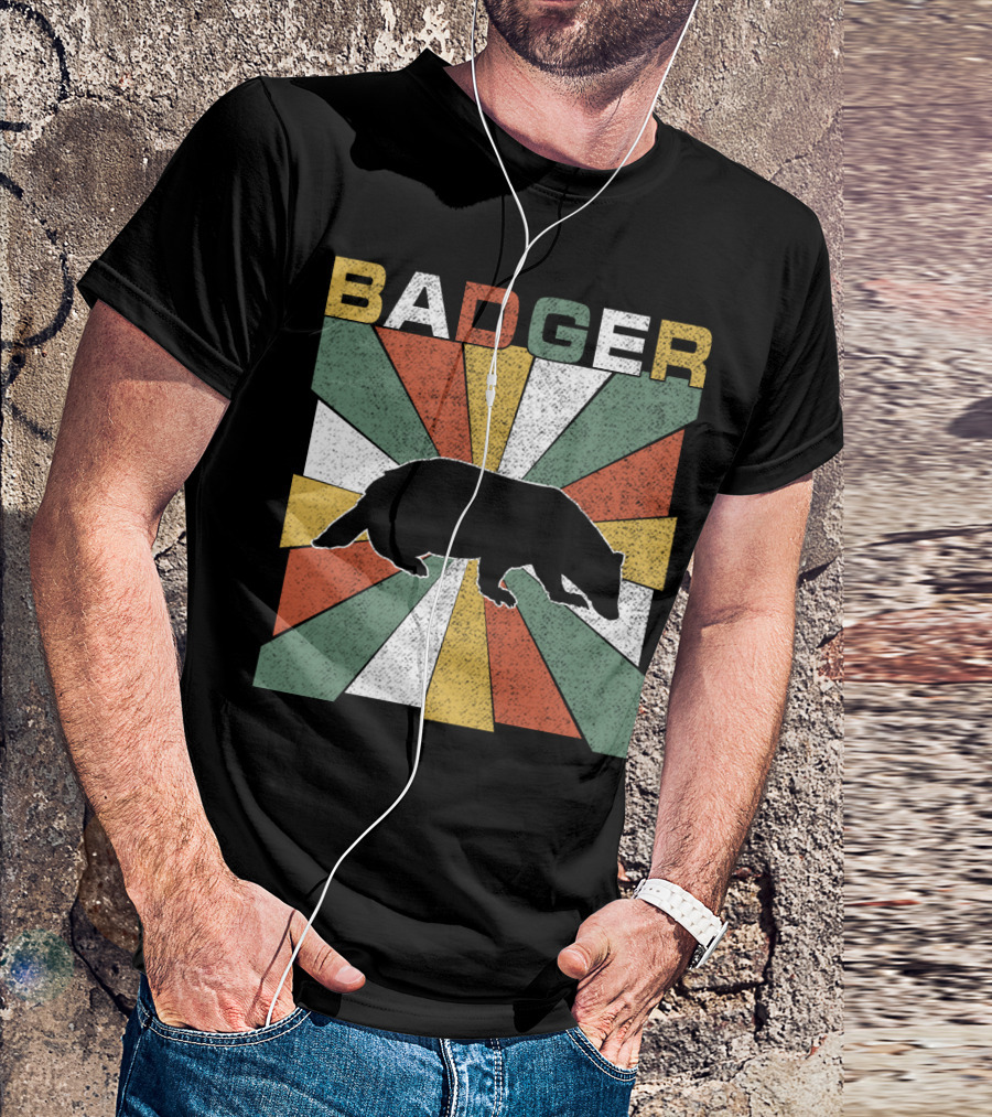 BADGER Vintage 70s Silhouette With Colorful Retro Stripes T-Shirt