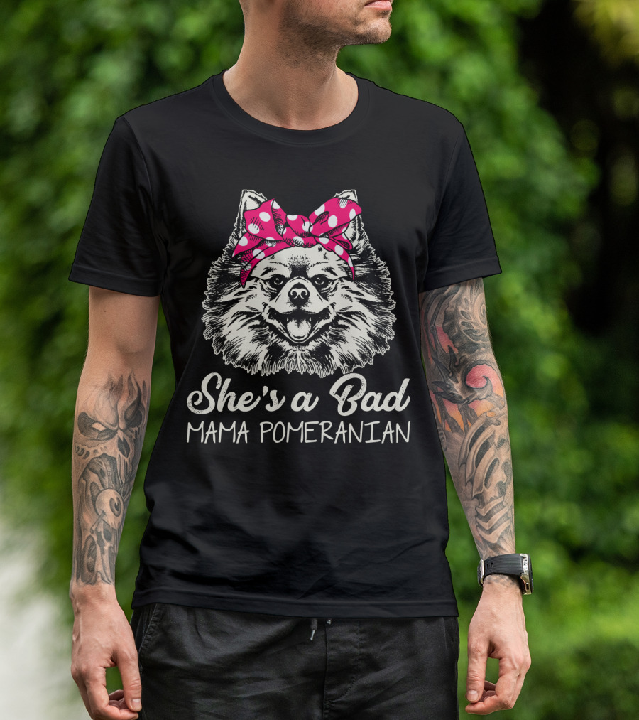 She's A Bad Mama Pomeranian Red Polka Dot Bow T-Shirt