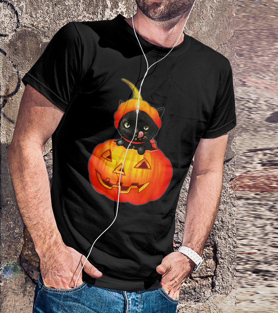 Funny Halloween Cats And Pumpkins With Scary Black Cat T-Shirt