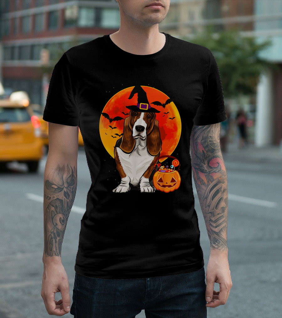 Basset Hound Witch Hat Halloween Pumpkin Candy Holder with Full Moon and Bats T-Shirt