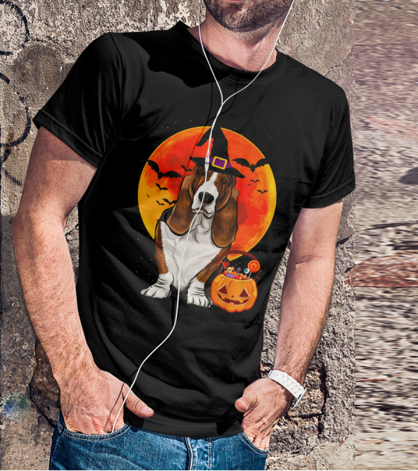 Basset Hound Witch Hat Halloween Pumpkin Candy Holder With Full Moon And Bats T-Shirt