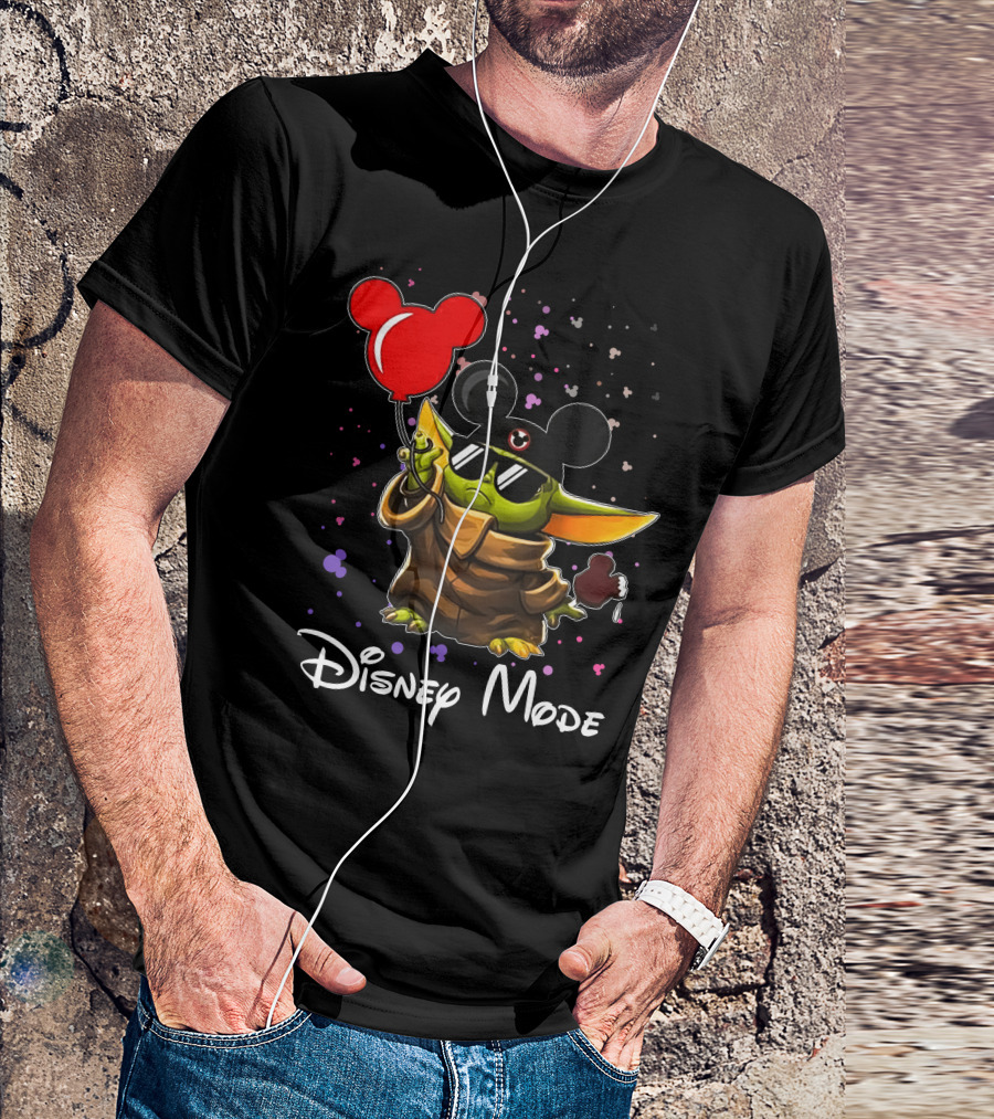 Disney Mode Baby Yoda With Mickey Balloon And Ears T-Shirt